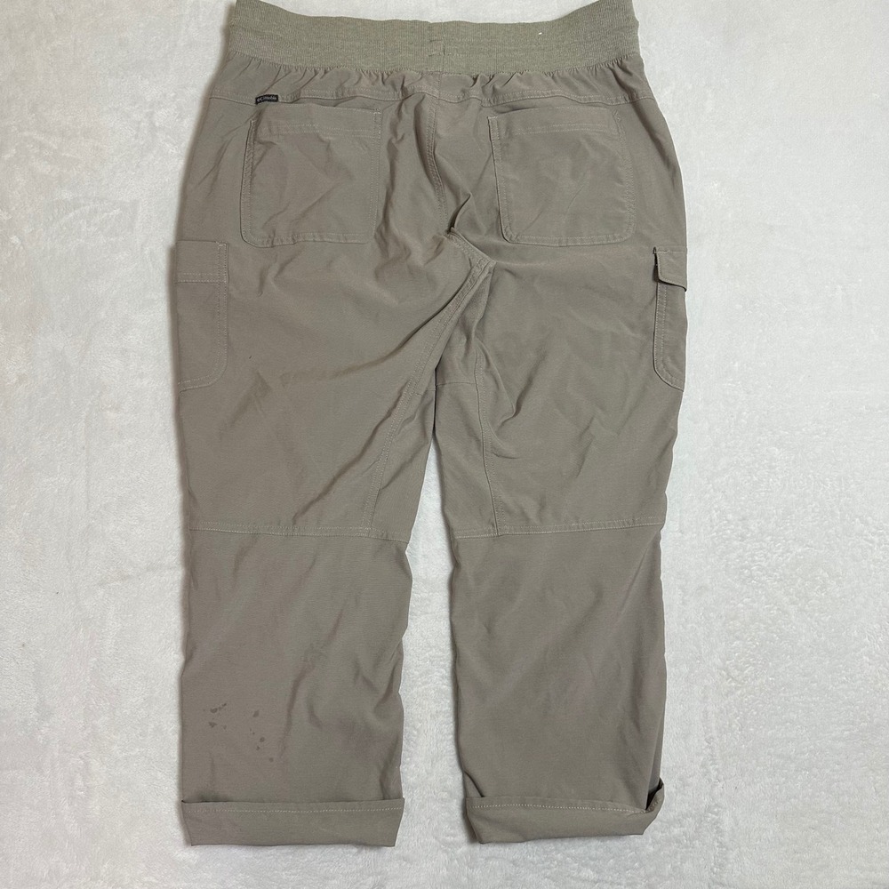 Columbia Women's Large Tan Cargo Capri Pants Roll-Up Straight Leg Hiking Travel - Picture 4 of 12
